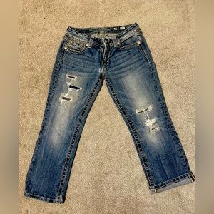 MissMe Signature Crop, capri, woman’s jean capri, denim blue, distressed size 29